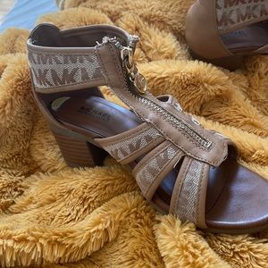 Cute Michael Kors girls sandals